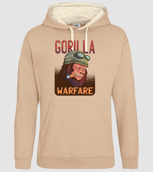 Gorilla Warfare model nisipiu pe tricou