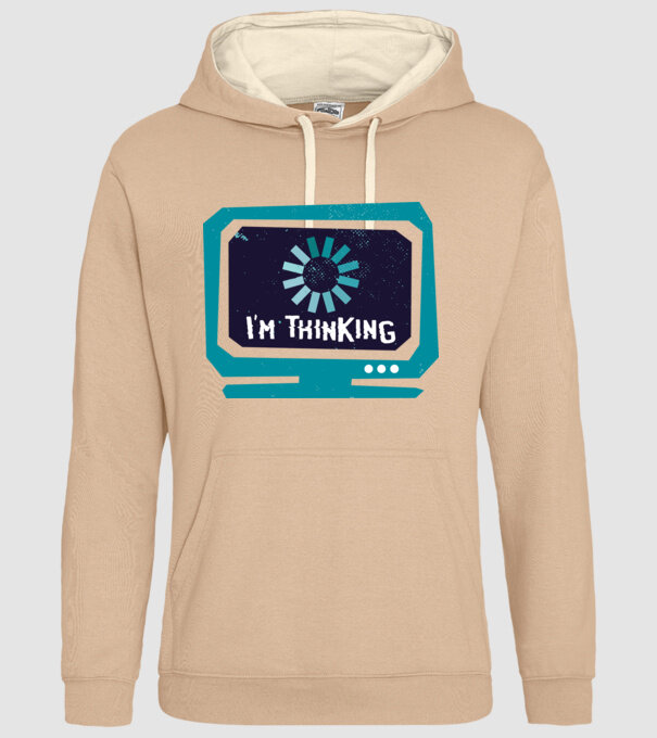 'I''m thinking Mă gândesc' model nisipiu pe tricou
