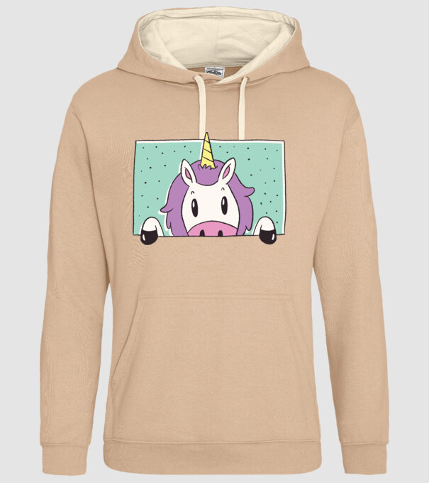 Unicorn curios model nisipiu pe tricou