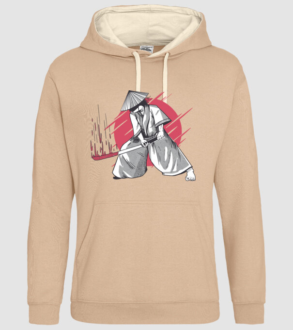 Sabie de samurai model nisipiu pe tricou