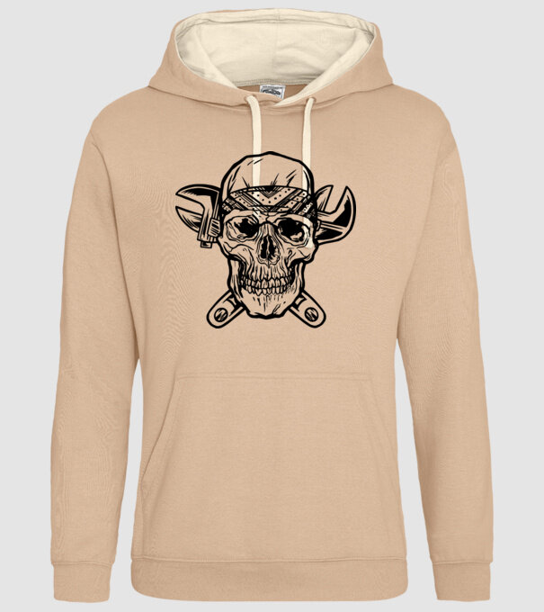 Craniu Instalator model nisipiu pe tricou