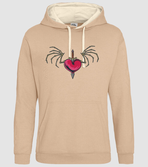 Inimă cu sabie model nisipiu pe tricou