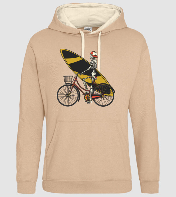 Schelet surfer model nisipiu pe tricou