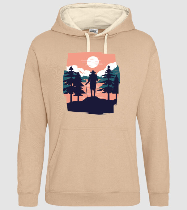 Drumeție model nisipiu pe tricou