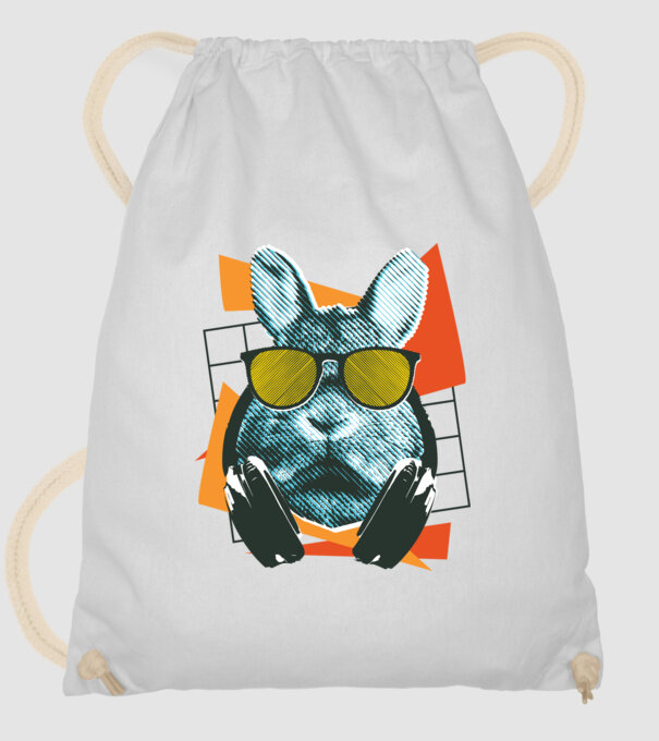 DJ Iepure model alb pe tricou
