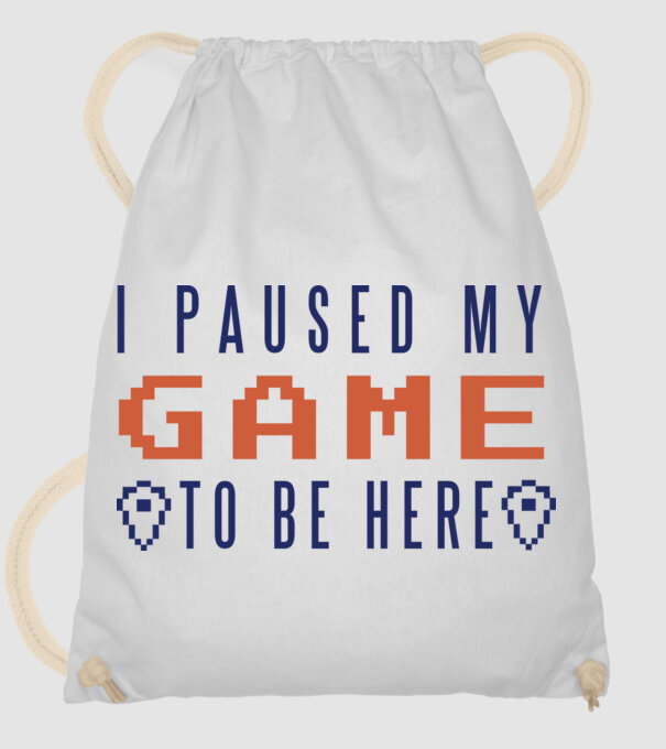 I Paused my game to be here model alb pe tricou