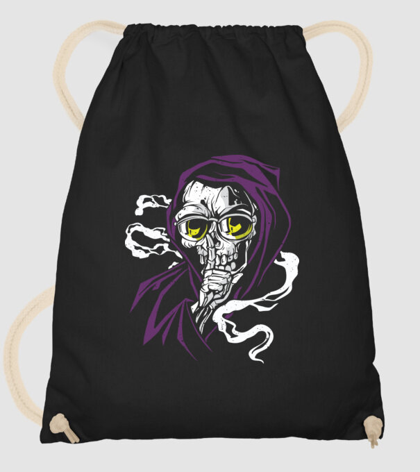 Ucigaș tăcut model negru pe tricou