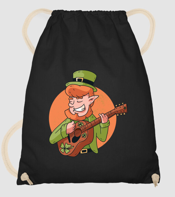 Chitarist Leprechaun irlandez St Patrick model negru pe tricou