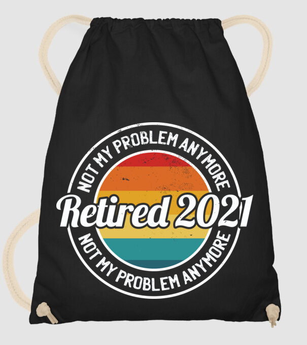 Pensionat 2021 model negru pe tricou