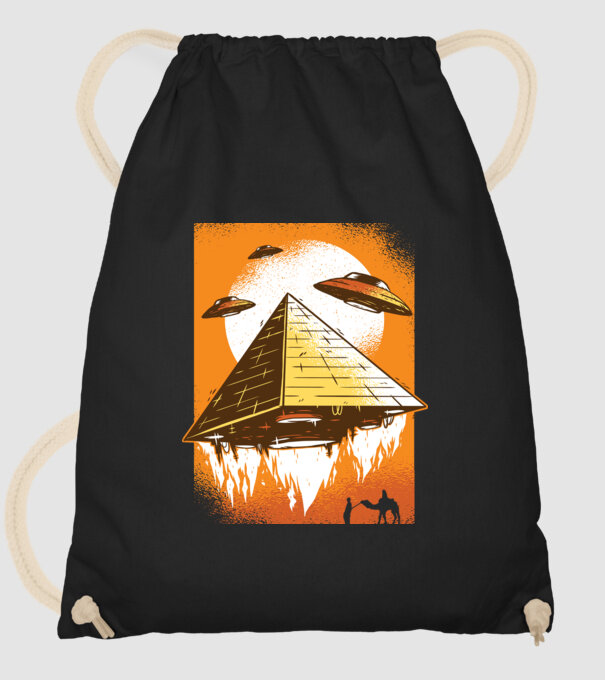 OZN Piramidă Alien model negru pe tricou