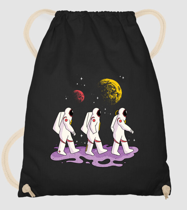 Plimbare Astronaut model negru pe tricou