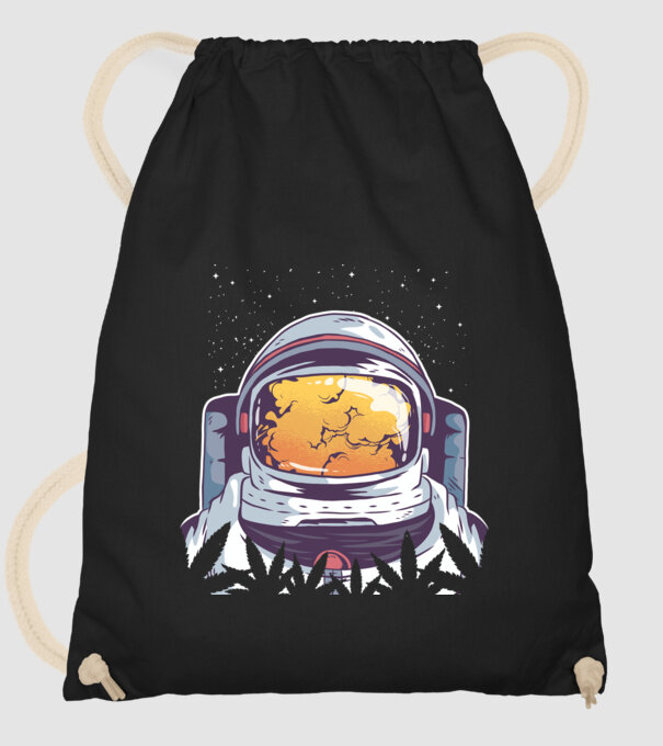Astronaut Smoker model negru pe tricou