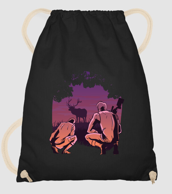 Vânătoare model negru pe tricou