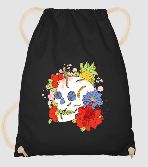 Craniu cu Flori model negru pe tricou