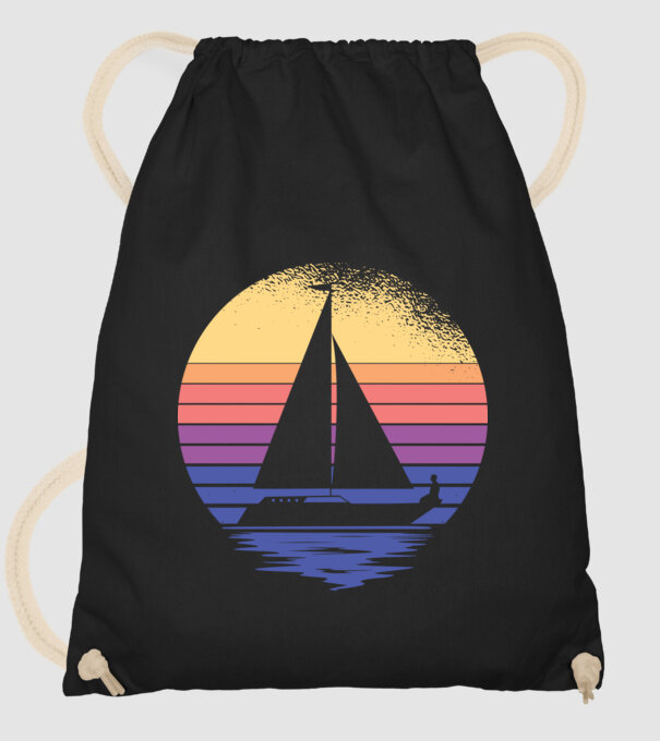 Navigație model negru pe tricou