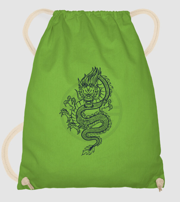 Dragon Tribal model verde de măr pe tricou