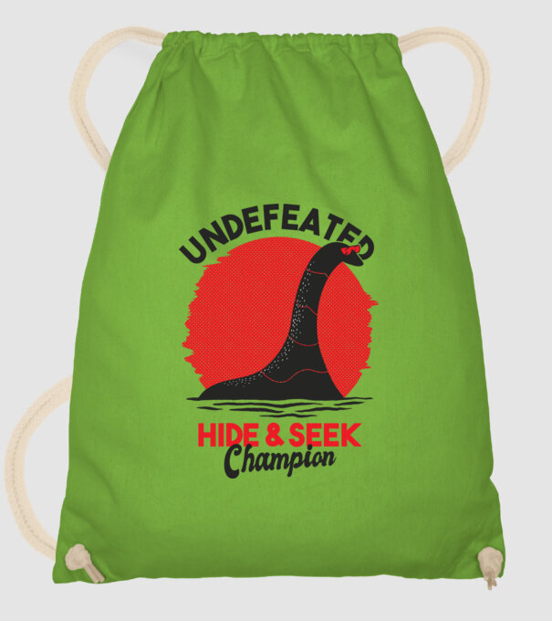 Undefeated Hide & Seek Champion model verde de măr pe tricou