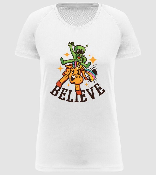 Unicorn Alien model alb pe tricou