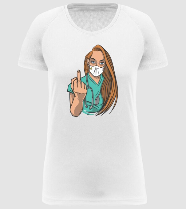 Asistentă medicală arată degetul model alb pe tricou