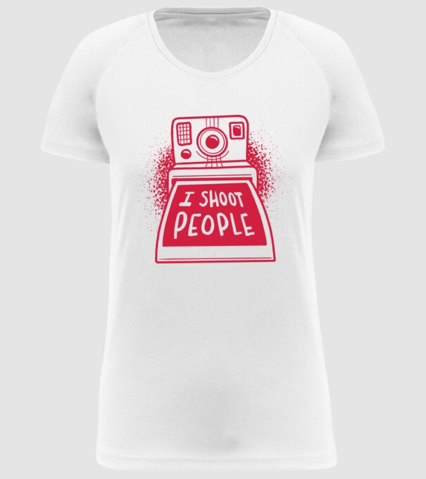 I shoot people - Fotograf model alb pe tricou