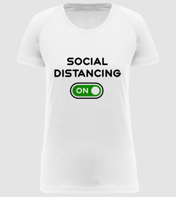 Social distancing on model alb pe tricou