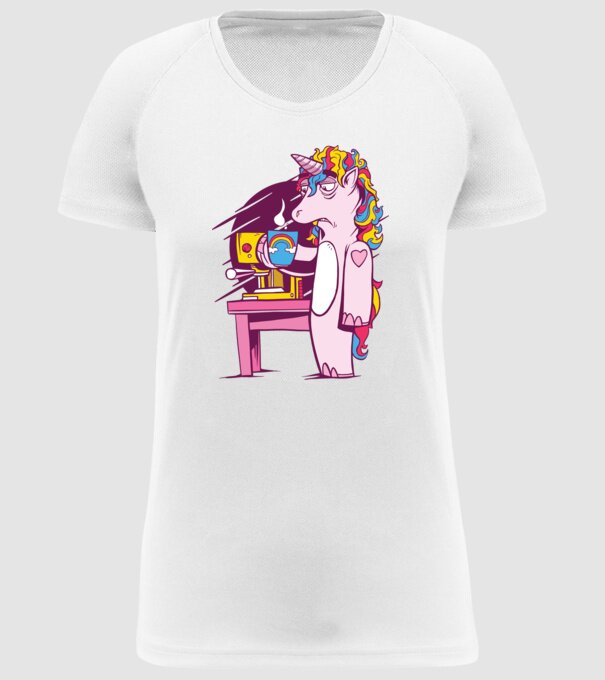 Unicorn Cafea model alb pe tricou