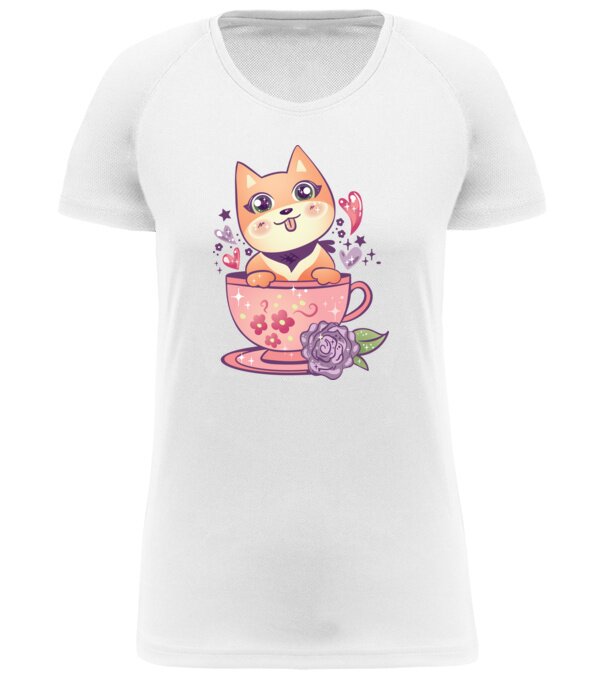  model  pe tricou
