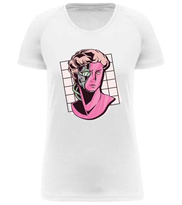  model  pe tricou