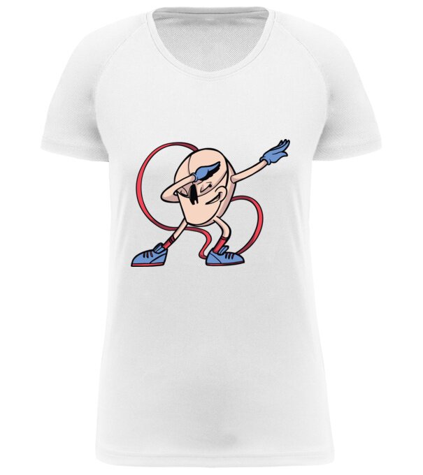  model  pe tricou