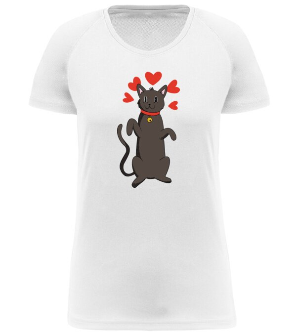 model  pe tricou