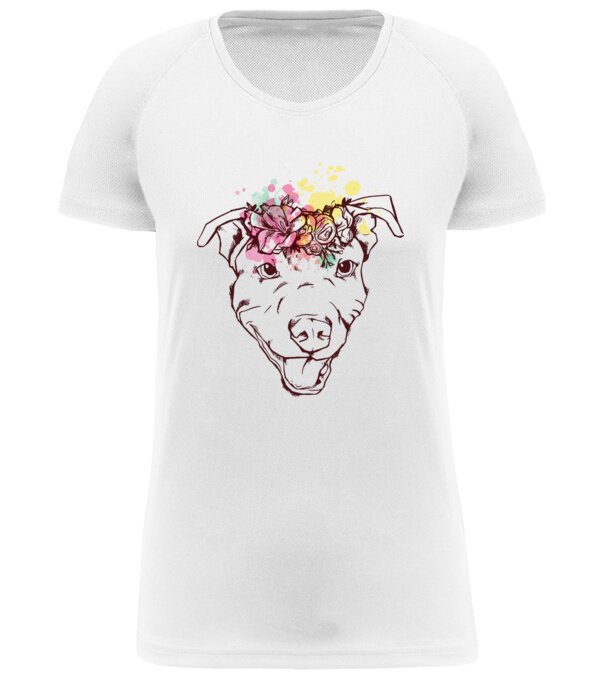  model  pe tricou
