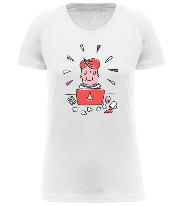  model  pe tricou