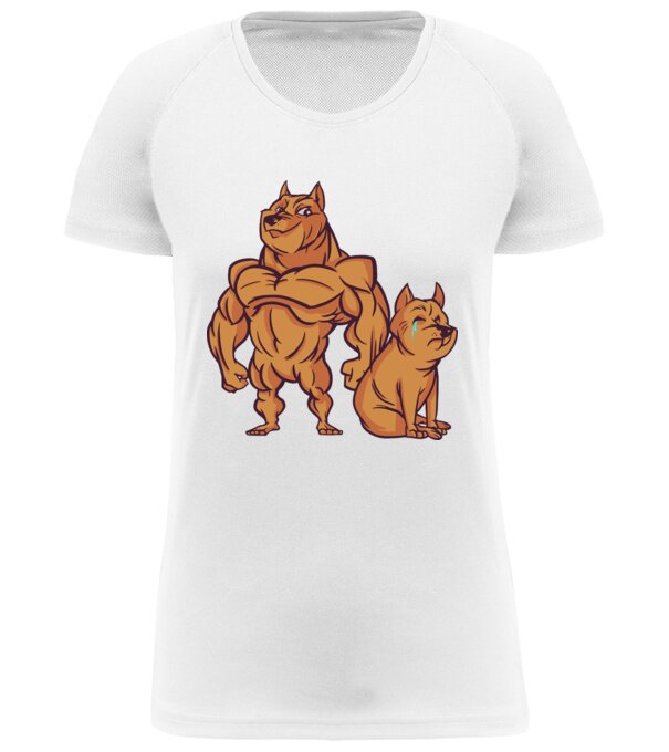  model  pe tricou