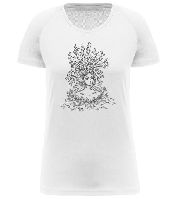  model  pe tricou