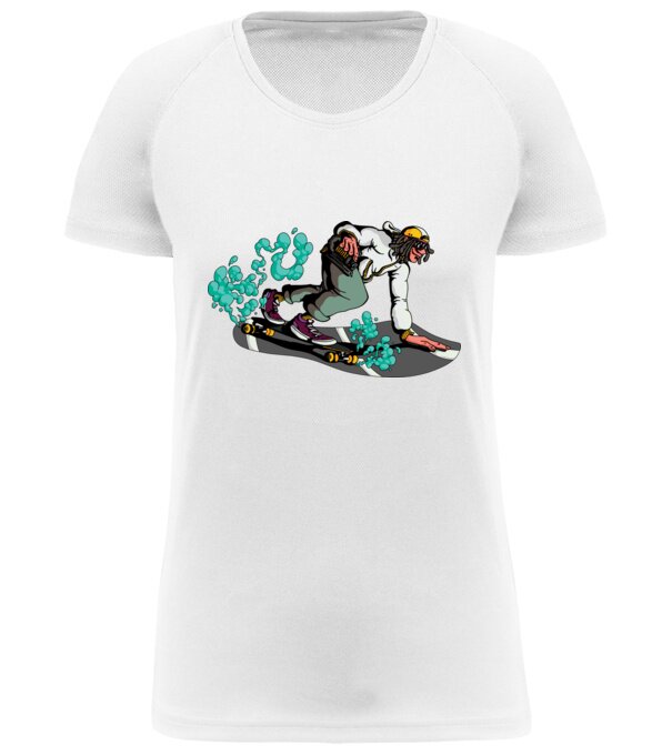  model  pe tricou