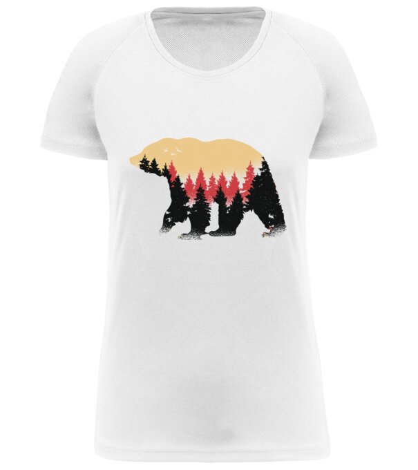  model  pe tricou