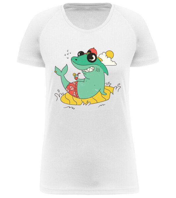  model  pe tricou