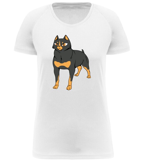  model  pe tricou