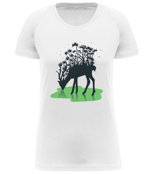  model  pe tricou