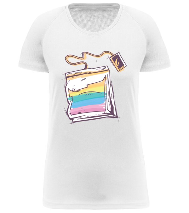  model  pe tricou