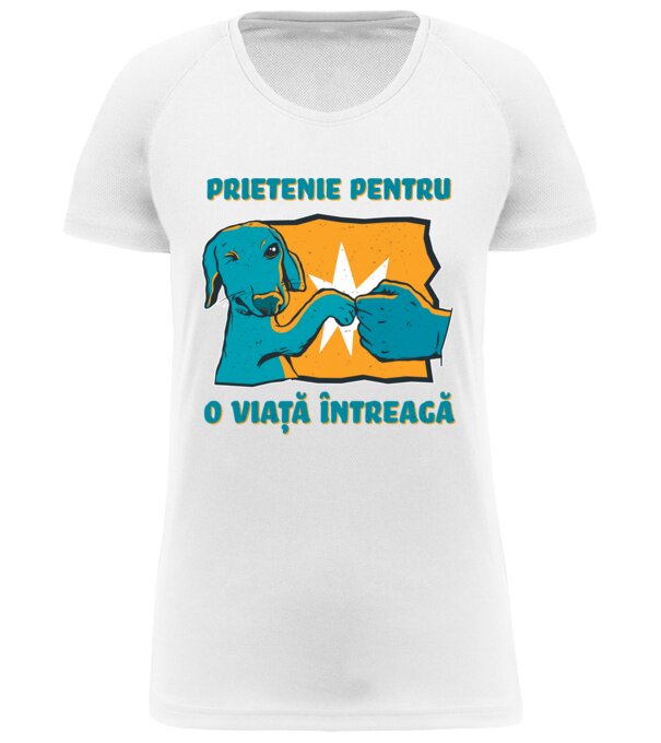  model  pe tricou