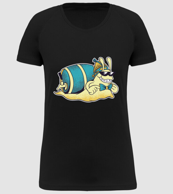 Melc model negru pe tricou