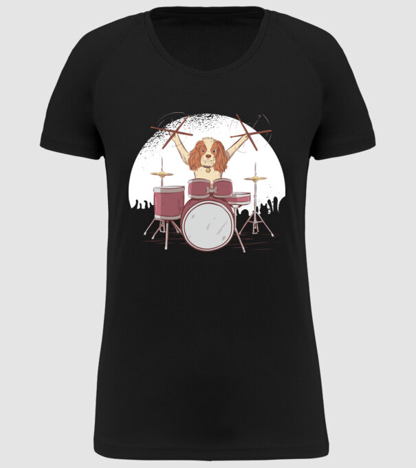 Câine Baterist model negru pe tricou