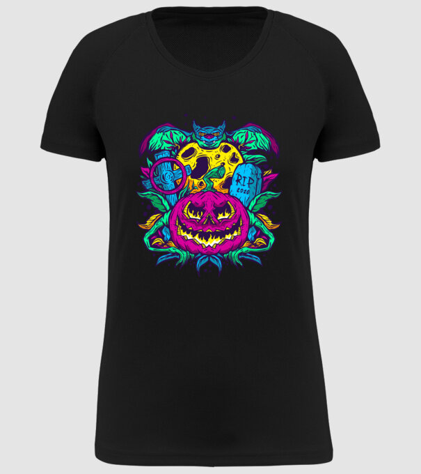 model negru pe tricou