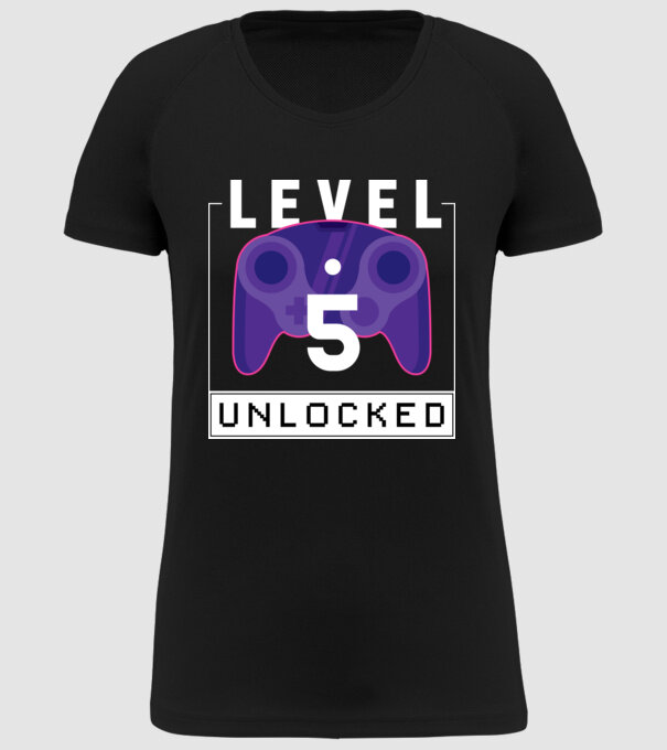 Level 5 Unlocked Gamer Birthday model negru pe tricou