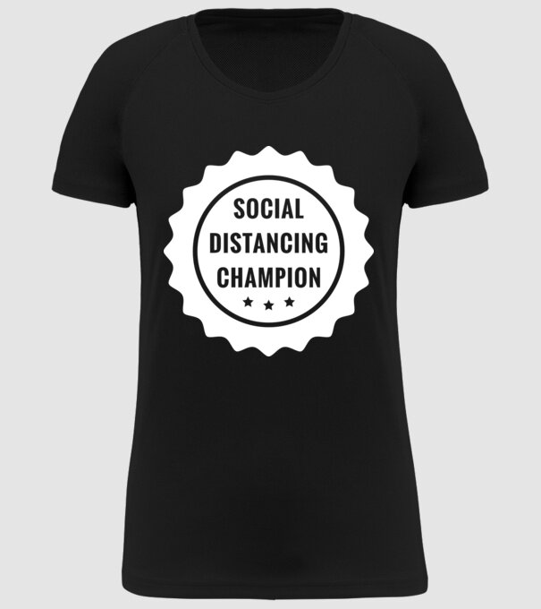 Social distancing champion model negru pe tricou