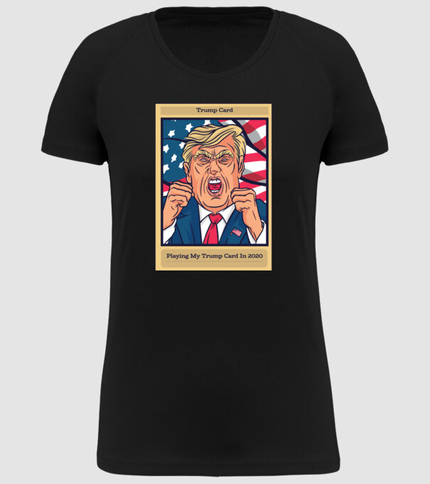 model negru pe tricou
