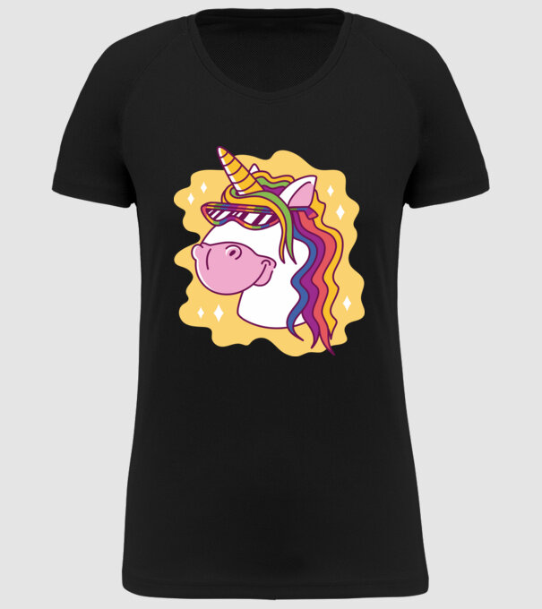 Cap de unicorn model negru pe tricou