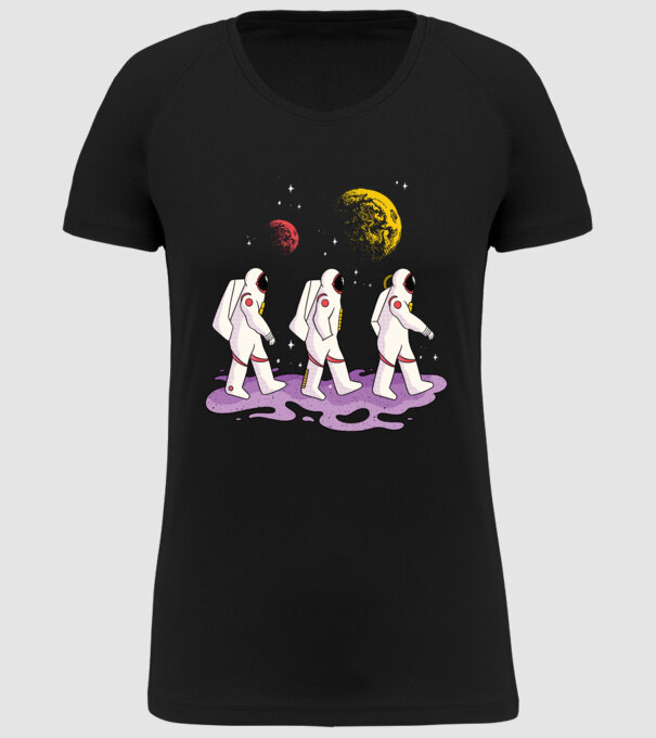 Plimbare Astronaut model negru pe tricou