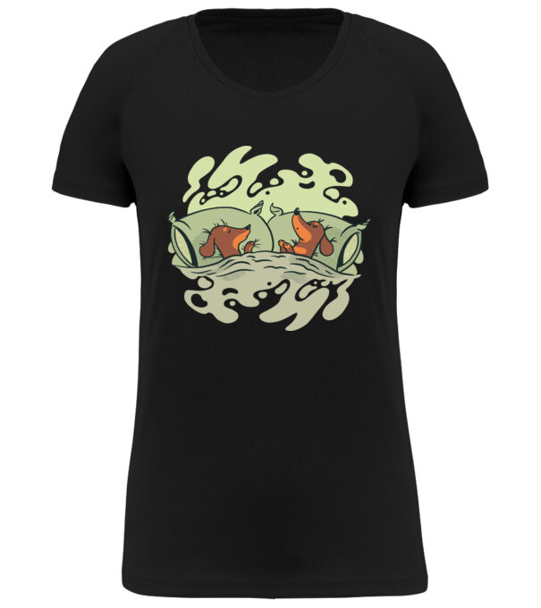  model  pe tricou